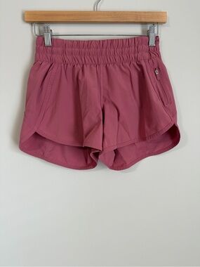 Lululemon Track Shorts Mid-Rise Lined Short 4" Womens 4 Pink long